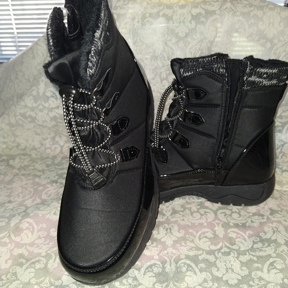 Sporto Boots - Picture 2 of 3